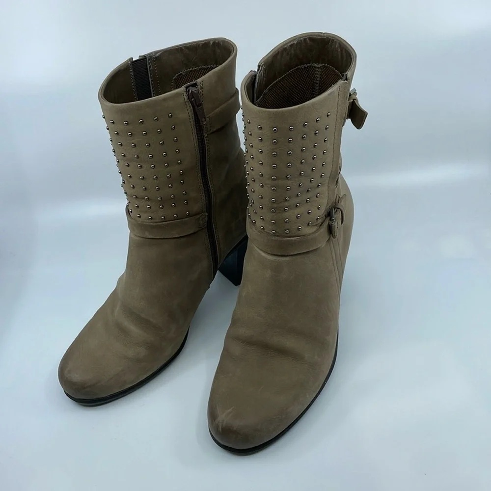 Ecco suede studded heeled ankle boots